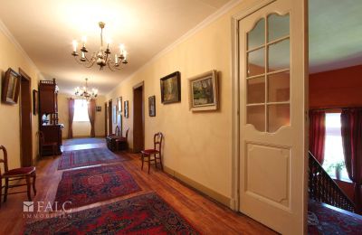Pałac na sprzedaż Fays, Wallonie, Flur im 2.OG