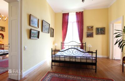 Pałac na sprzedaż Fays, Wallonie, Zweites Schlafzimmer im 1.OG