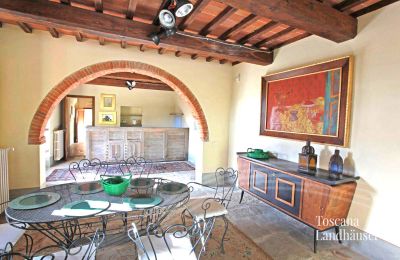 Dom na wsi na sprzedaż Arezzo, Toskania:  RIF 2993 Essbereich mit Rundbogen