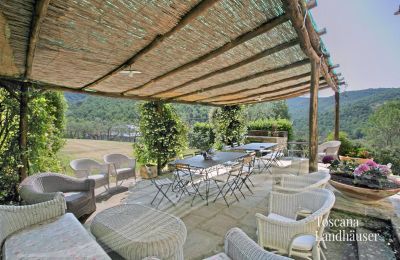 Dom na wsi na sprzedaż Arezzo, Toskania:  RIF 2993 Terrasse mit Panoramablick