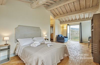 Dom na wsi na sprzedaż Cortona, Toskania:  RIF 2986 Schlafzimmer 1