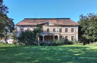 Posiadłości, Klejnot: Pałac w Granówku