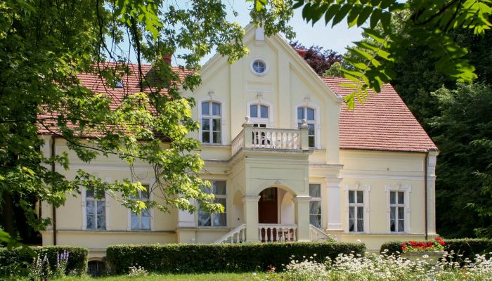 Dwór na sprzedaż Chojnice, Pomorskie,  Polska