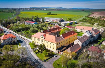 Pałac na sprzedaż Cítoliby, Zamek Cítoliby, okres Louny, Położenie nieruchomości