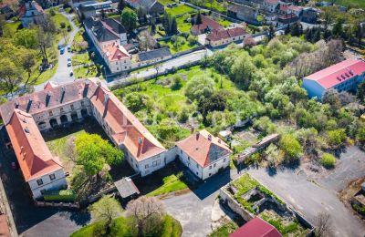 Pałac na sprzedaż Cítoliby, Zamek Cítoliby, Ústecký kraj:  