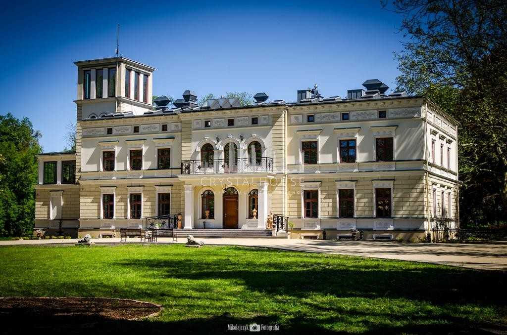 Zdjęcia Odrestaurowany zabytkowy pałac w kujawsko-pomorskiem - HOTEL **** 
