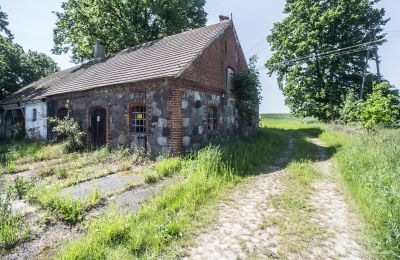 Pałac na sprzedaż Przybysław, województwo zachodniopomorskie:  Oficyna