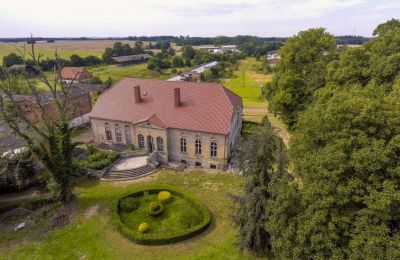 Nieruchomości, Prestiżowa posiadłość z dużym parkiem, stawami i zabytkowymi drzewami, 210 000 m²