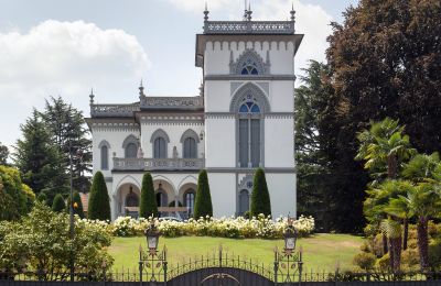 Zabytkowa willa na sprzedaż 28040 Lesa, Piemont, Widok z przodu
