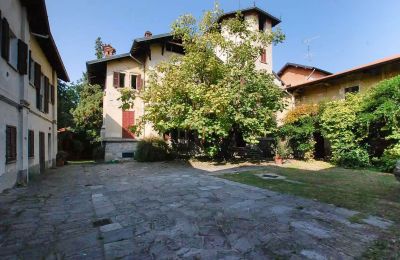 Zabytkowa willa na sprzedaż Golasecca, Lombardia:  Widok z przodu