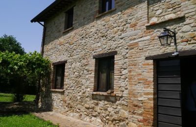 Dom wiejski na sprzedaż Promano, Umbria:  Wejście