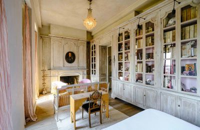 Zabytkowa willa na sprzedaż İstanbul, Tom Tom, Nur-i Ziya Sokak, Biblioteka