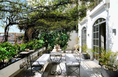 Zabytkowa willa na sprzedaż İstanbul, Tom Tom, Nur-i Ziya Sokak, Taras