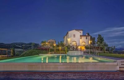 Zabytkowa willa na sprzedaż Montaione, Toskania:  Pool	