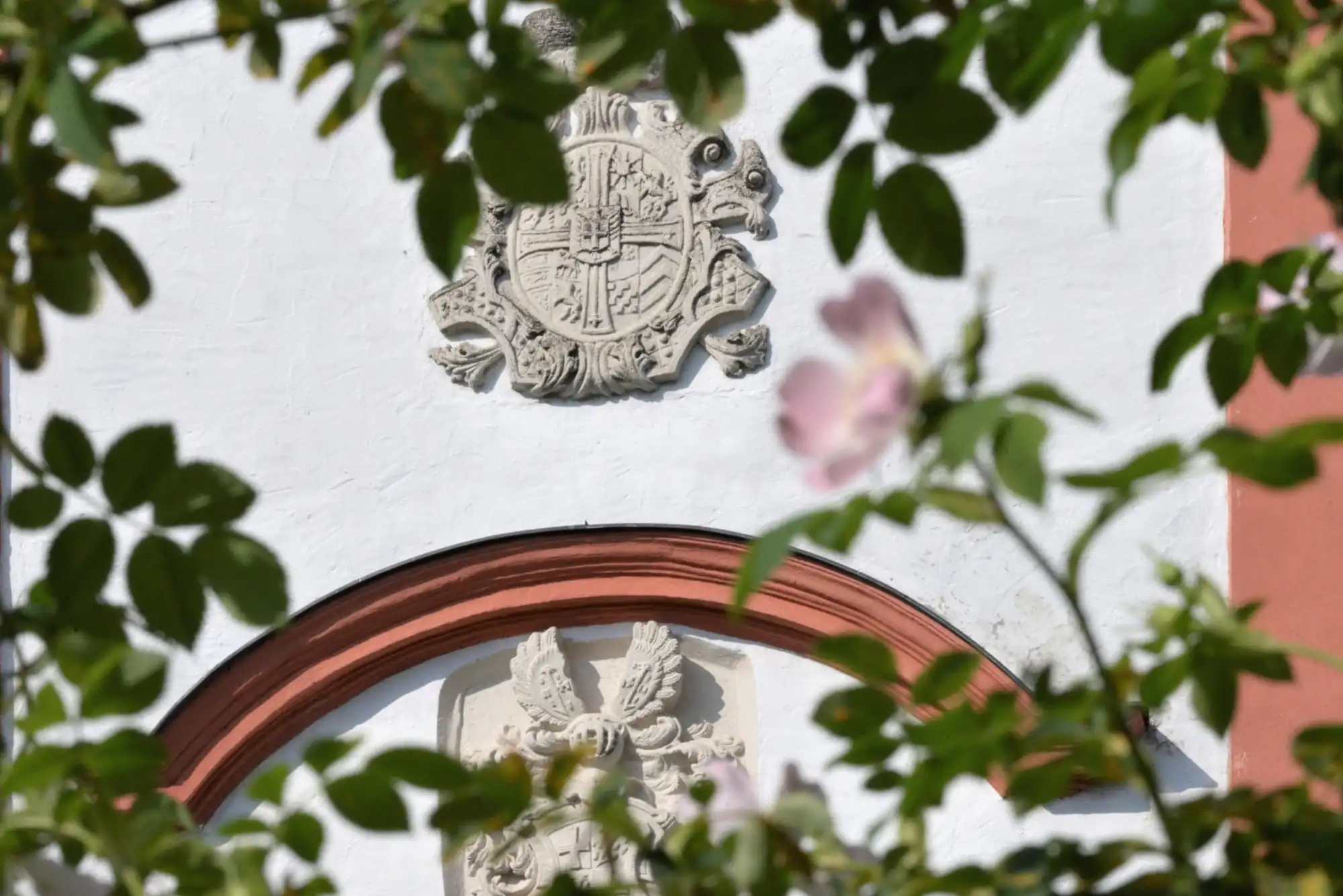 Zdjęcia Piękny barokowy zamek na sprzedaż w Środkowej Frankonii, Bawaria, Niemcy