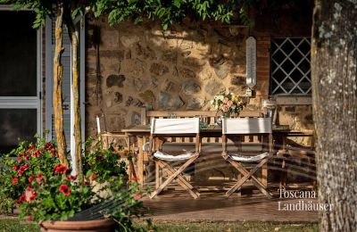 Dom na wsi na sprzedaż Manciano, Toskania:  RIF 3084 Terrasse am Haus
