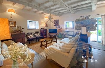 Dom na wsi na sprzedaż Loro Ciuffenna, Toskania:  RIF 3098 Wohnbereich mit Zugang zum Garten