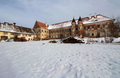 Pałac na sprzedaż Karlovarský kraj:  