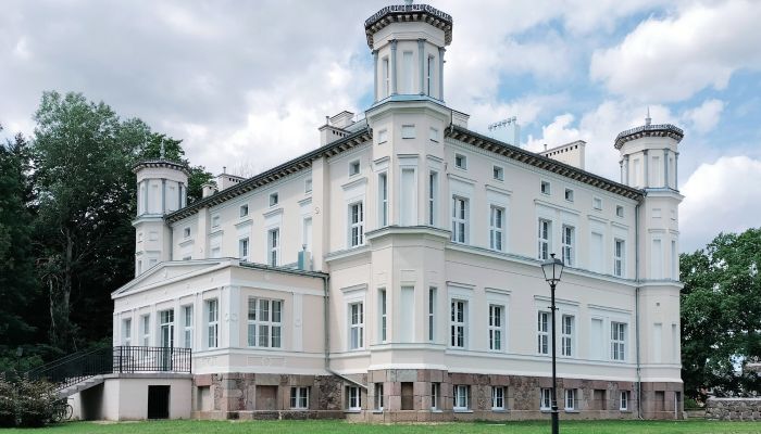Apartament w zabytkowym budynku na sprzedaż Lubiechowo, Zachodniopomorskie,  Polska