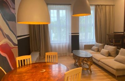 Apartament w zabytku na sprzedaż Lubiechowo, Pałac w Lubiechowie, Zachodniopomorskie, Widok na salon 