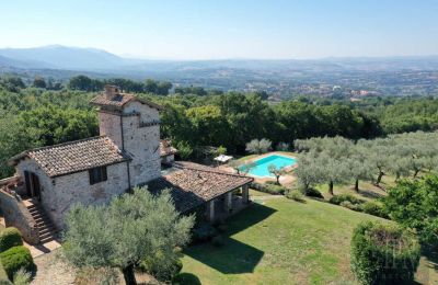 Dom wiejski na sprzedaż 06056 Massa Martana, Torretta Martana, Umbria:  Dron