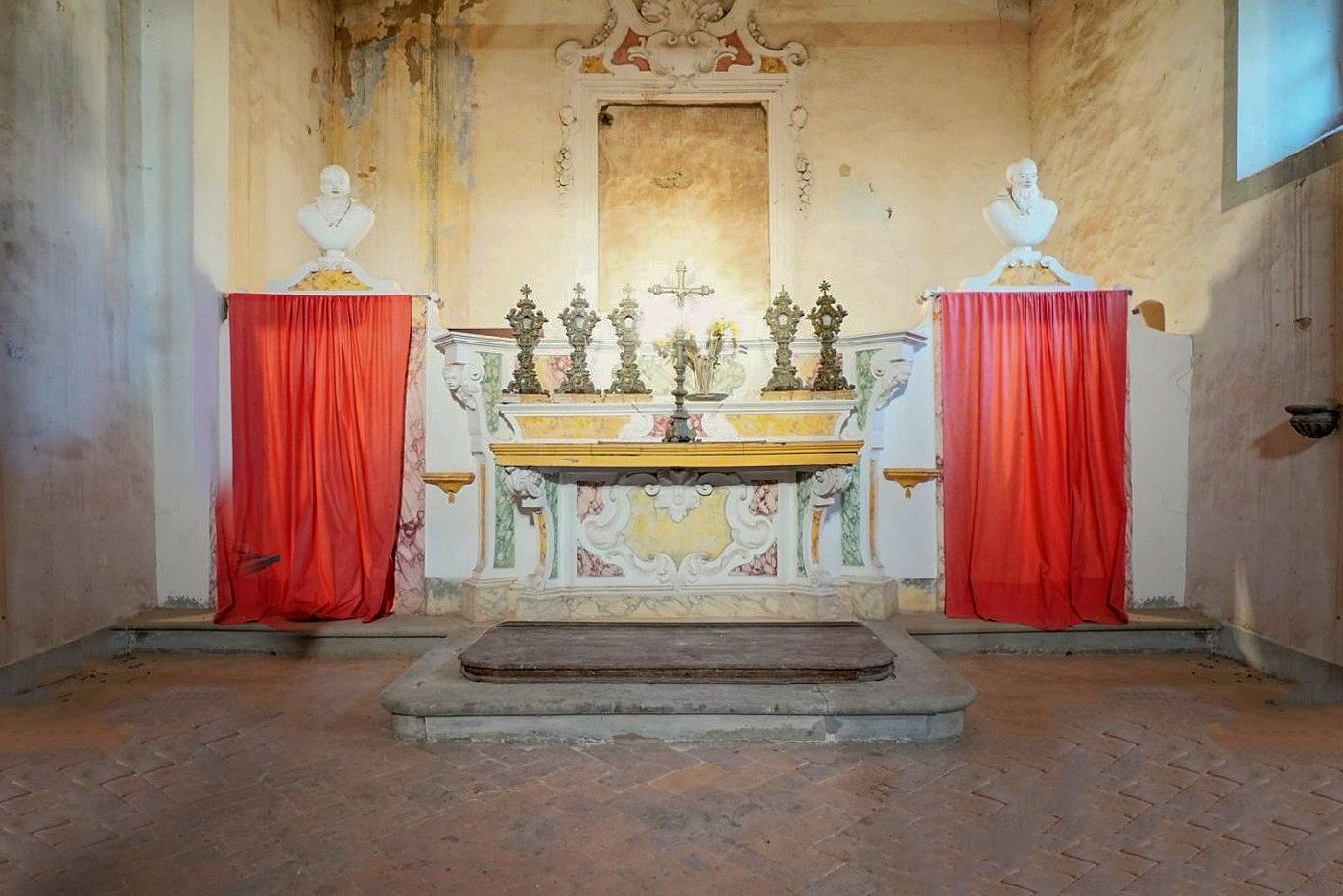 Zdjęcia Piękna willa w Castiglion Fiorentino z kaplicą i gajem oliwnym