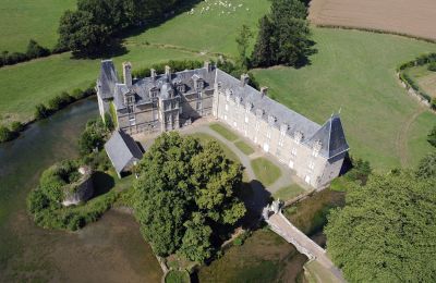 Nieruchomości, Renesansowy zamek w pobliżu Le Mans, Dolina Loary, 239 hektarów ziemi