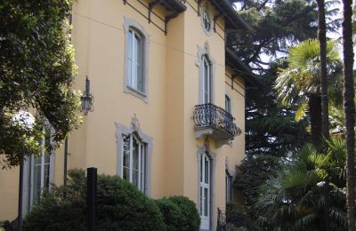 Zabytkowa willa na sprzedaż Merate, Lombardia, Widok z przodu