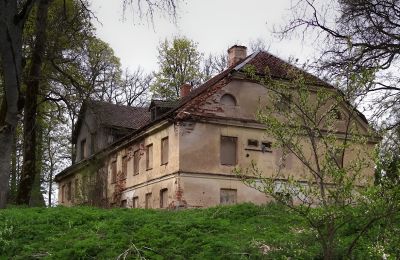 Nieruchomości, Dwór do remontu w miejscowości Upenieki, 92 km od Rygi