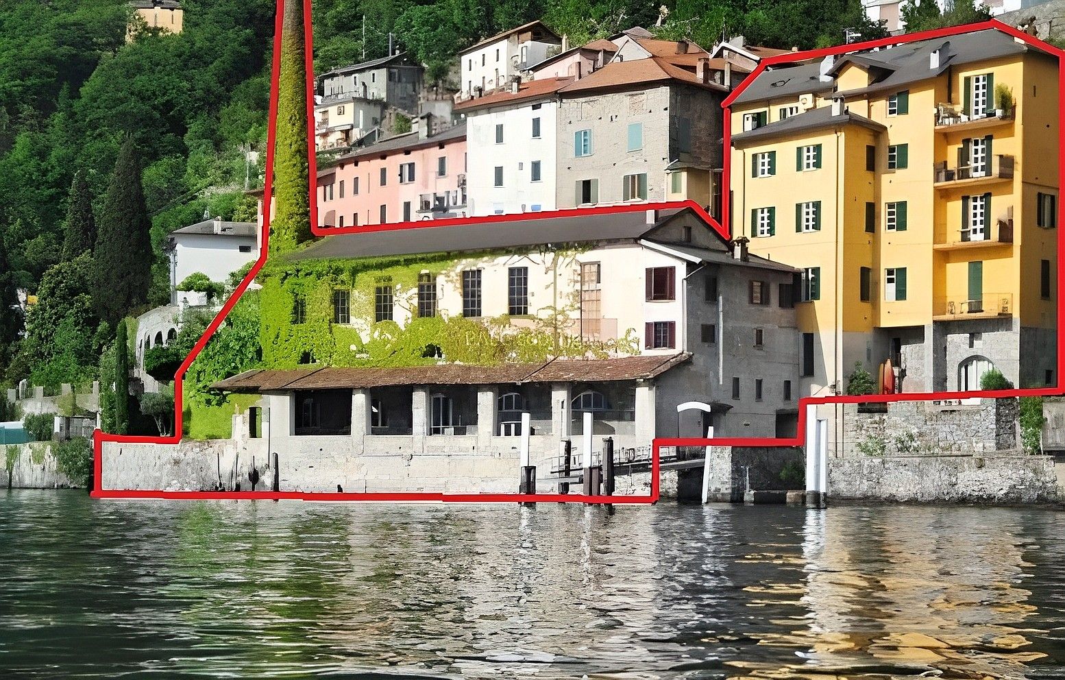 Zdjęcia Wyjątkowa nieruchomość nad jeziorem Como: dawna przędzalnia z mieszkaniami