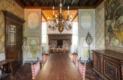 Zabytkowa willa na sprzedaż Torno, Lombardia:  Fireplace