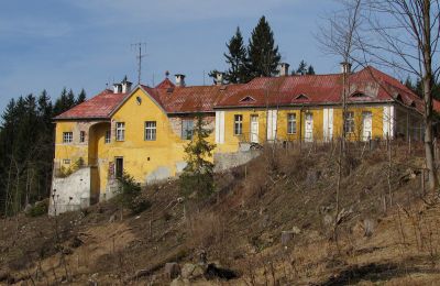 Dwór na sprzedaż Karlovy Vary, Karlovarský kraj:  