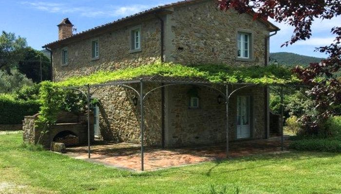 Dom na wsi na sprzedaż Pergo, Toskania,  Włochy