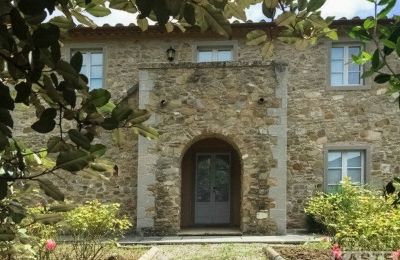 Dom na wsi na sprzedaż Pergo, Toskania:  