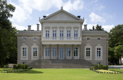 Posiadłości, Przepiękny Odrestaurowany Pałac nad Zalewem Szczecińskim