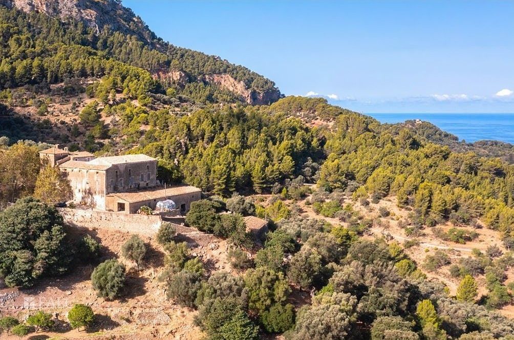 Zdjęcia Posiadłość na Majorce z widokiem na morze i powierzchnią 300 hektarów