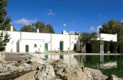 Zabytkowa willa na sprzedaż Lecce, Apulia:  Pool	