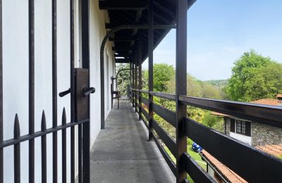 Dwór na sprzedaż Gignese, Via al Castello 20, Piemont, Balkon