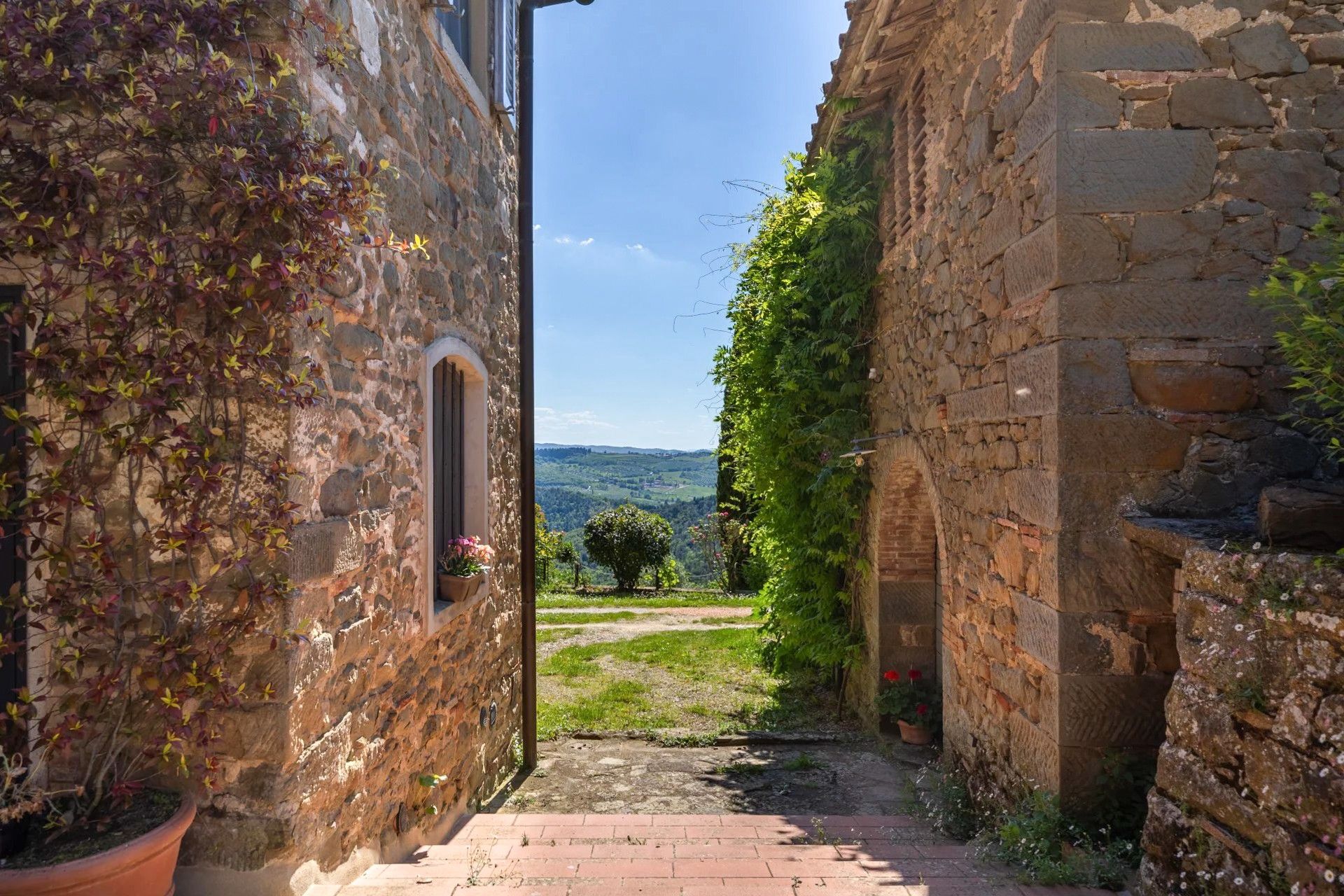 Zdjęcia Zmodernizowane gospodarstwo z charakterem, w pobliżu Greve in Chianti