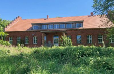 Dwór na sprzedaż 17309 Fahrenwalde,  Friedrichhof 7-8, Meklemburgia-Pomorze Przednie, Widok z tyłu
