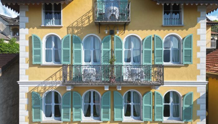 Zabytkowa willa na sprzedaż Bee, Piemont