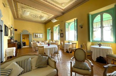 Zabytkowa willa na sprzedaż Bee, Piemont, Saal