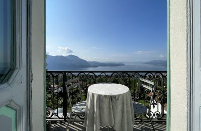 Zabytkowa willa na sprzedaż Bee, Piemont, Balkon