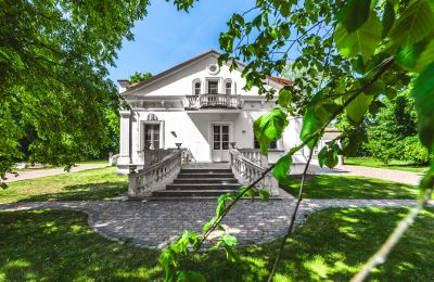 Dwór na sprzedaż 05-332 Żaków, Mazowieckie, Widok z boku