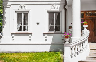 Dwór na sprzedaż 05-332 Żaków, Mazowieckie, Wejście