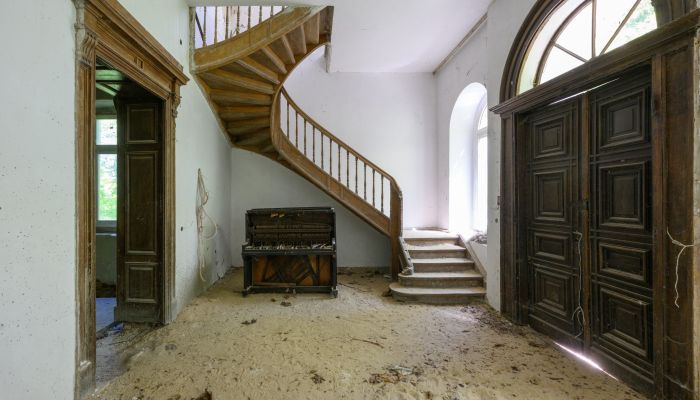 Dwór na sprzedaż Lubiatów, Łódzkie,  Polska