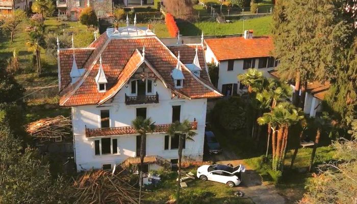 Apartament w zabytkowym budynku na sprzedaż Verbania, Piemont,  Włochy