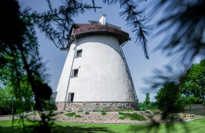 Posiadłości, Wiatrak holenderski w Rynie