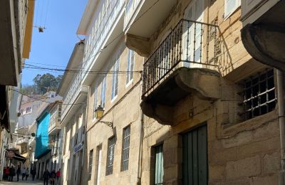 Dwór na sprzedaż Pontedeume, Calle Real, Galicja, Położenie nieruchomości