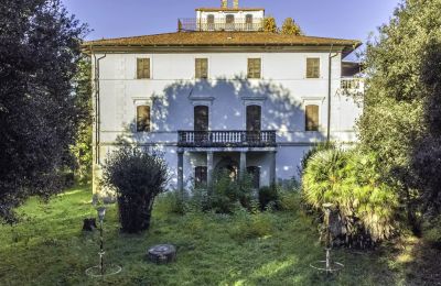 Zabytkowa willa na sprzedaż Pontedera, Toskania, Ogród